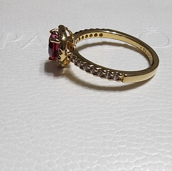 Pandora Elevated Heart Ring 14k gold plating - Picture 9 of 10